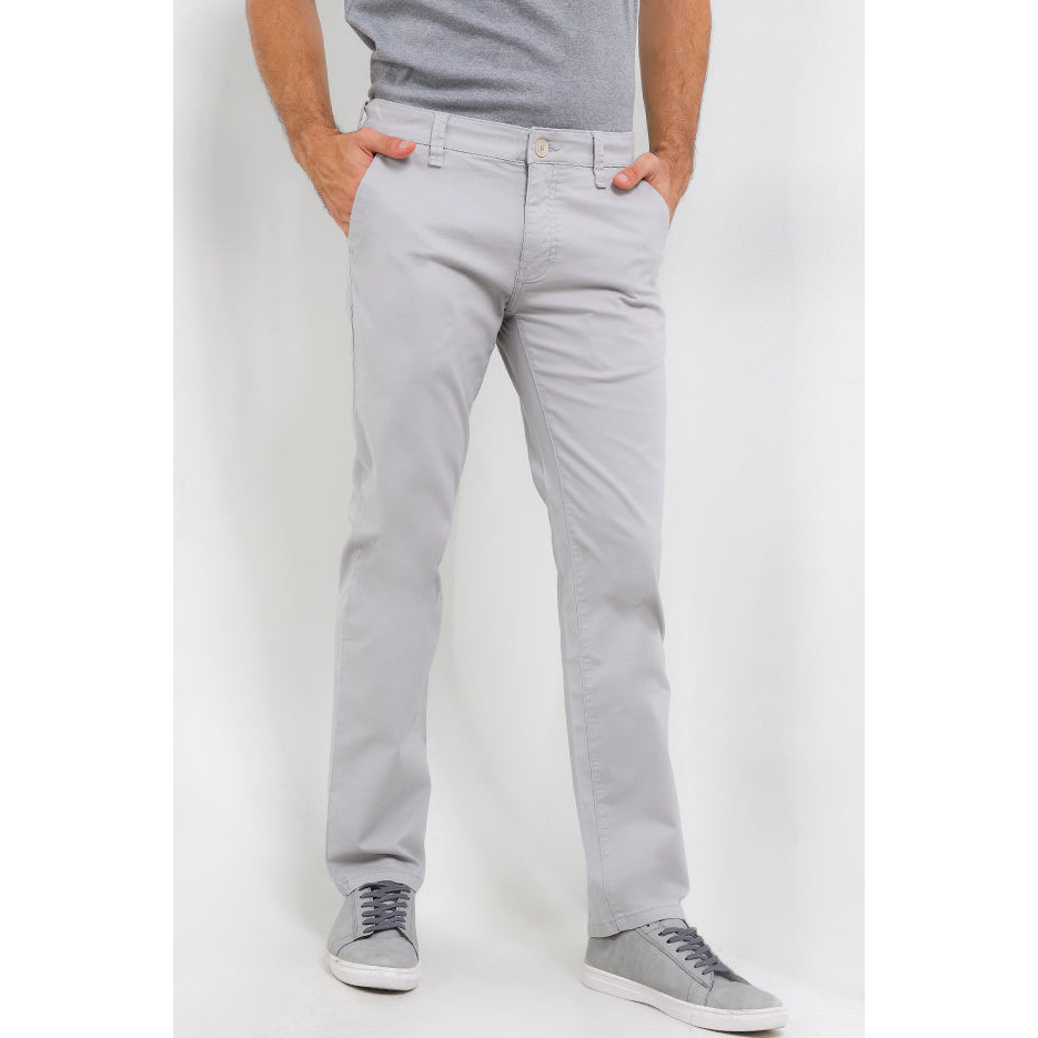 Cardinal Celana Panjang Chinos Skinny Pria E0134BK04C
