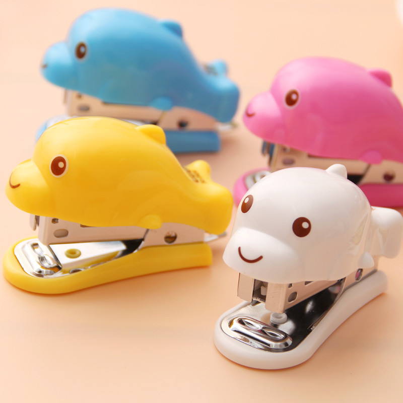 

Cute cartoon dolph stapler set creative stationery color mini portable stapler pupils Student gifts School office Supplies