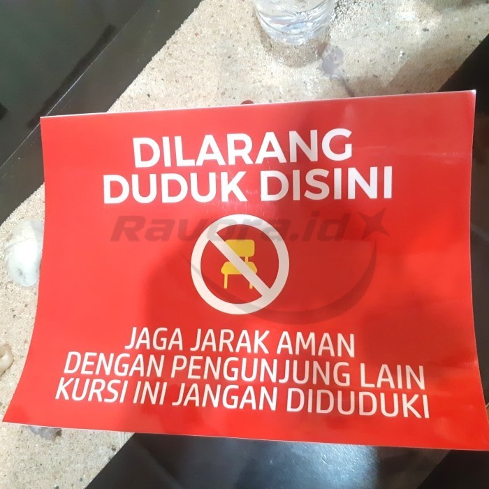 Stiker Dilarang Duduk Disini