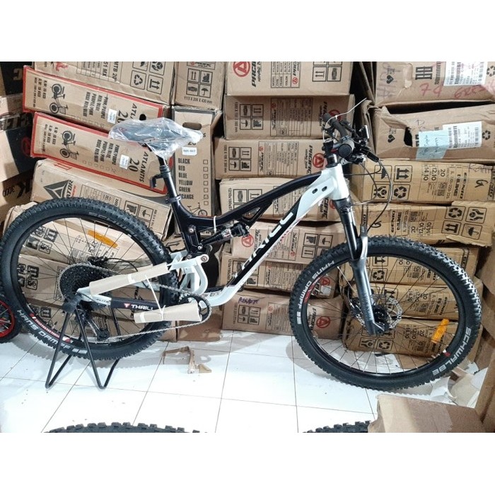 Sepeda MTB 27.5" Thrill RICOCHET ELITE T120 BA 2021