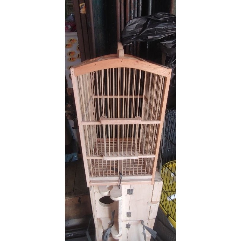 SANGKAR KAYU BUAT BURUNG KECIL
