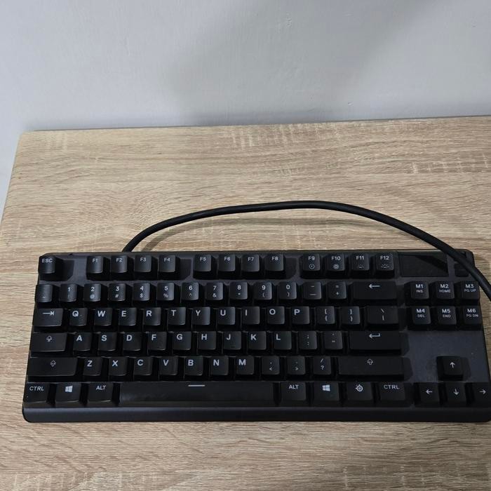 Steelseries Apex Pro TKL bekas