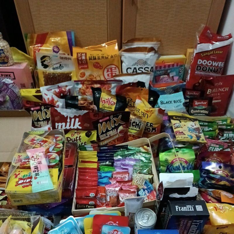 

Etalase Jajanan 100 Rb (2 Kg)