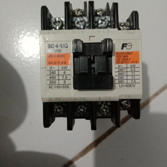 kontaktor fuji SC-4-1/G DC 24V