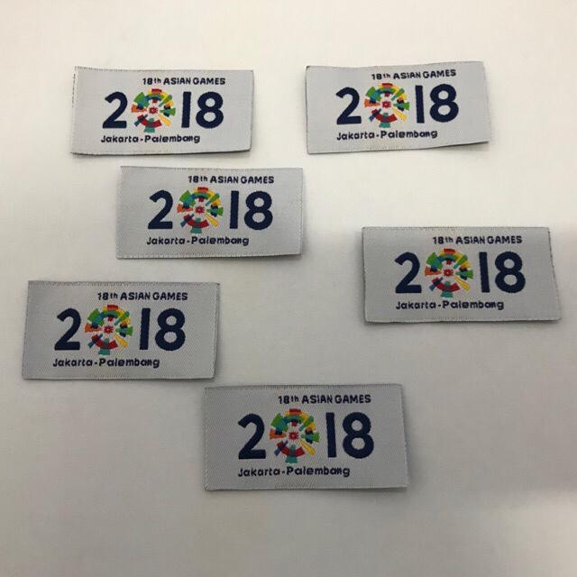 

Woven Label Delapan Warna