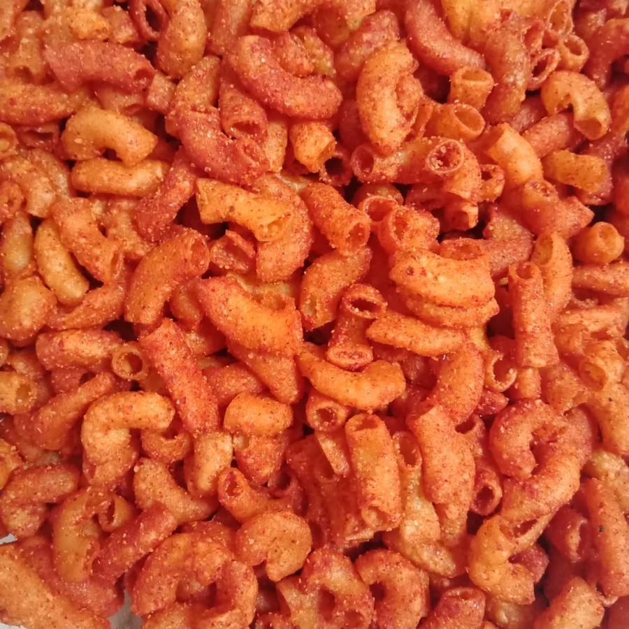 

READY SALE MAKRONI BANTAT ORIGINAL PEDAS DAUN JERUK PEDAS BALADO 1kg Termurah