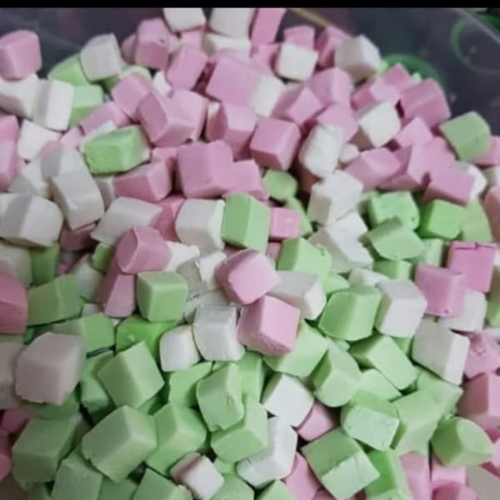 

pacar cina mutiara - Bahan Es Campur