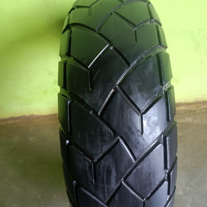 ban seken ukiran motor vespa uk 120/70 ring 10 merk maxxis