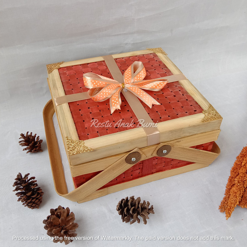 Rantang Merah Pita Ukiran Emas 20cm dan 25cm| rantang kotak anyaman bambu | wadah hampers kotak bamb