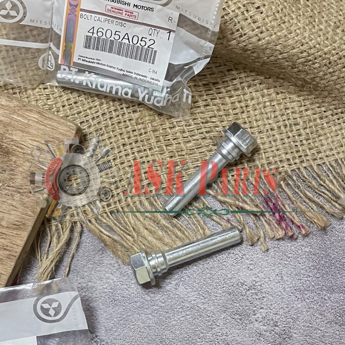BOLT BAUT CALIPER KALIPER REM DISC TRITON L200