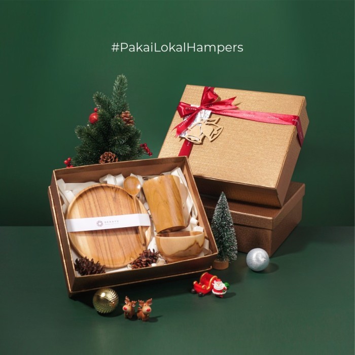 

Hampers Happy Liya / Parsel Natal Unik / Alat Makan Kayu / FREE Ucapan