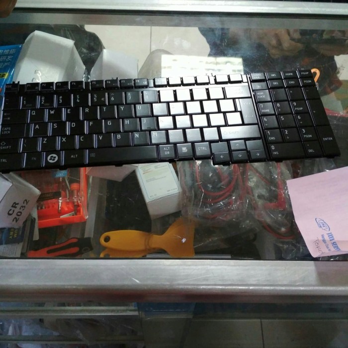 Keyboard toshiba dynabook satellite b551/c