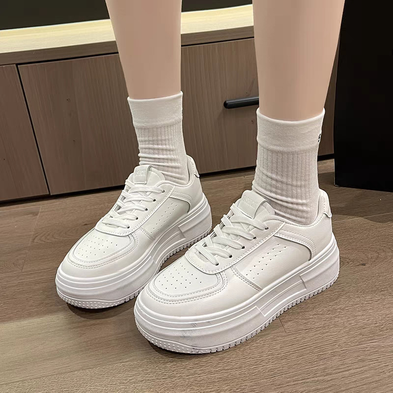 Sepatu Sneakers Wanita Casual Fashion Shoes LV0469