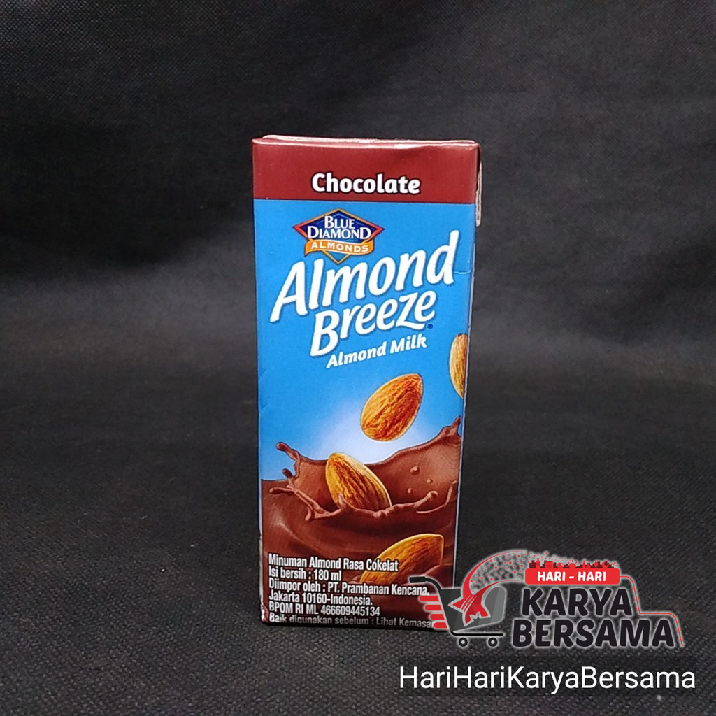 

MINUMAN SUSU UHT ALMOND BREEZE ALMOND MILK RASA COKELAT 180ML