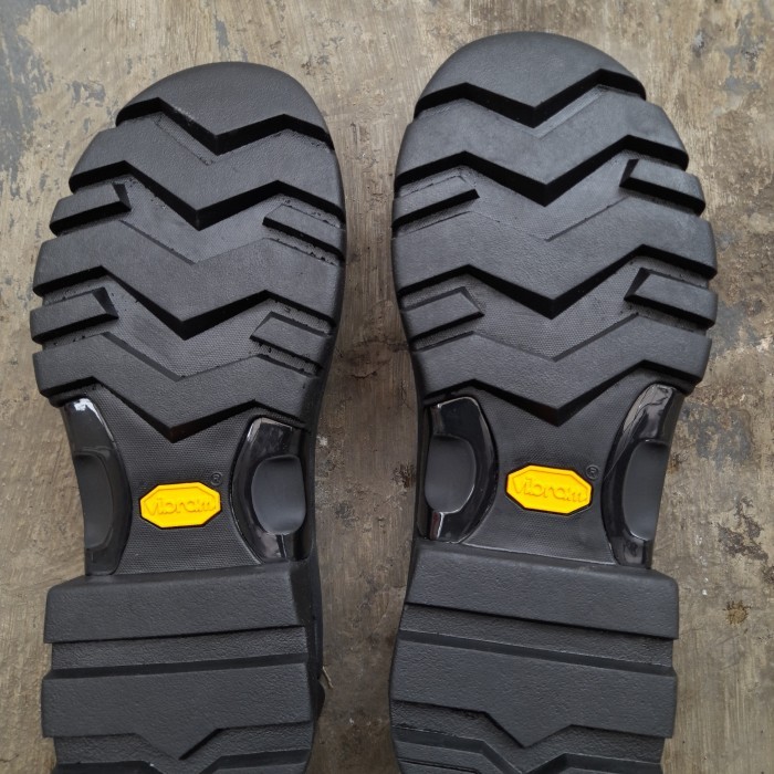 sole / sol sepatu vibram boots
