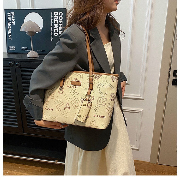 Totebag Wanita Premium - Tas Bahu Wanita Ukuran Besar - Model Terbaru - Tas Kerja Wanita Simple