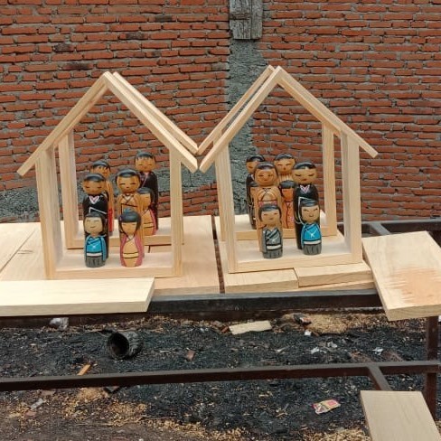 Hiasan Dinding/ Hiasan Rumah & Boneka Kayu Lukis