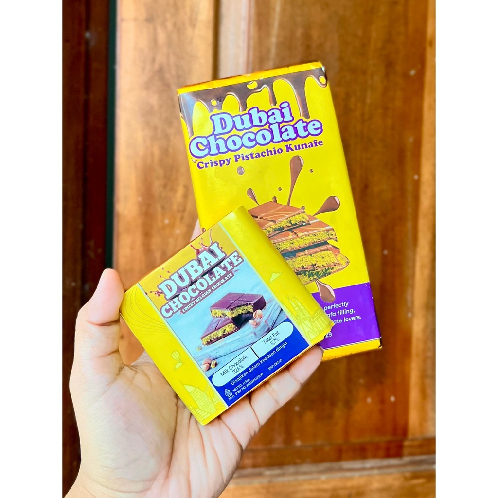 

GRATIS ONGKIR [ KECIL ] COKLAT DUBAI KECIL (SIZE TANGGUNG 130gr) CHOCOLATE DUBAI PISTACIO KUNAFE HOME MADE