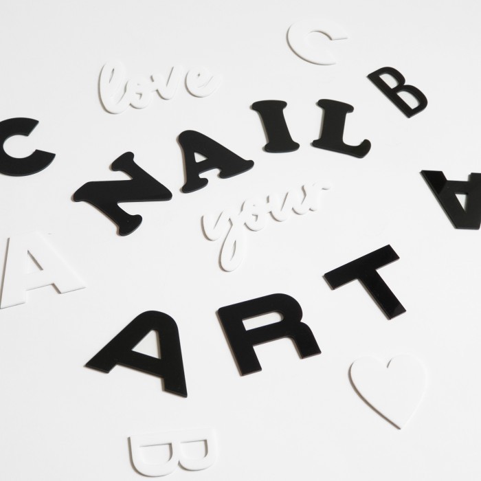 

RZ99 Huruf Timbul Akrilik - 20 CM FONT CUSTOM - Laser Cut - Letter Sign - Putih