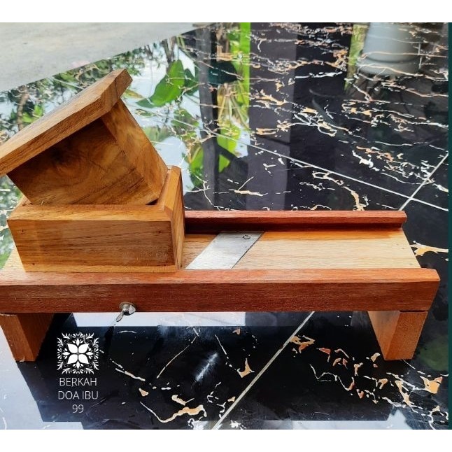 Pengiris  Serbaguna Pengiris Bawang Merah kayu jati Kualitas bagus