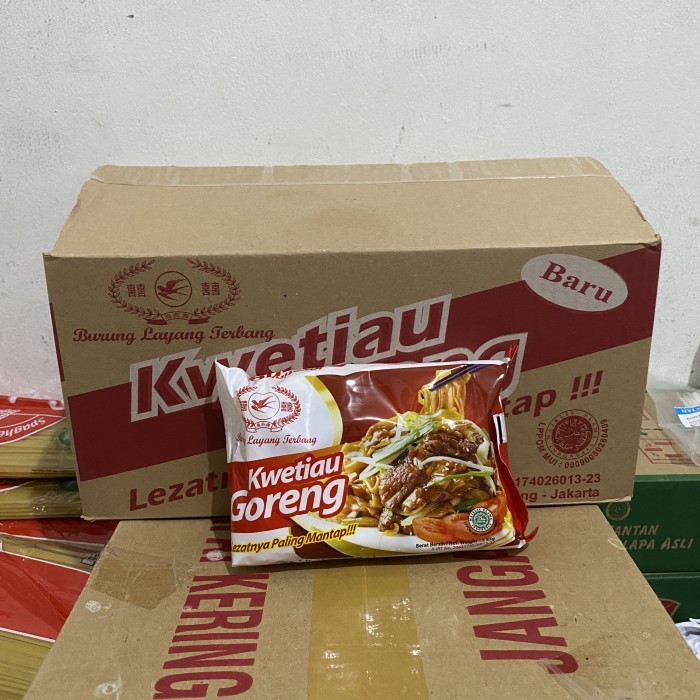 

Kwetiau Goreng cap Burung Layang Terbang 1 Dus isi 20