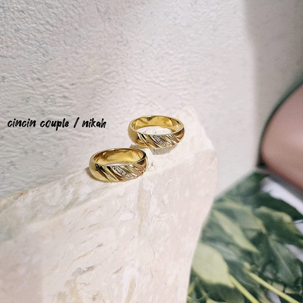 cincin nikah couple titanium anti karat wanita cincin tunangan style simple BISA COD