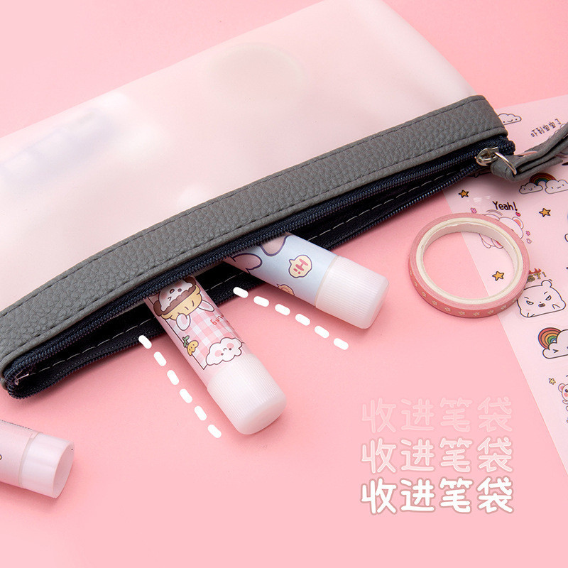 

Lem Perekat Kertas Glue Stick Lem Stik Batang Putar Sekolah Kantor Motif Korea Lucu 1021