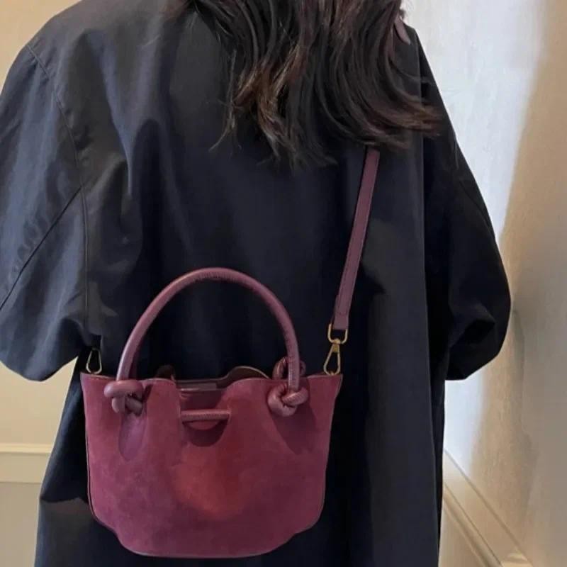 

2024 New Fashion Simple Women's Shoulder Bags Luxury Designer Bags for Women Solid Classic High Quality Ladies Messenger Bags