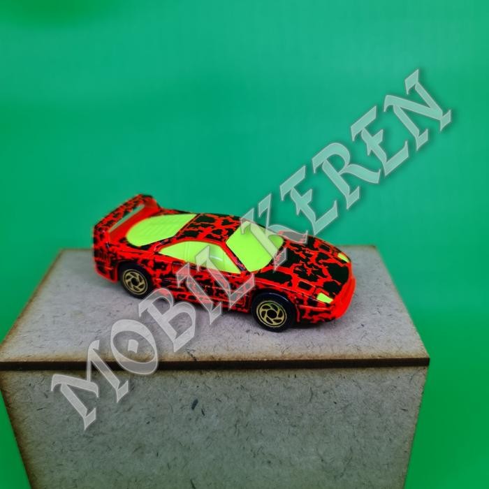 Pee99 diecast Matchbox Loose mulus 1988 1:59 Ferrari F40 Yellow Camouflage