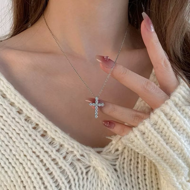 Kalung Salib Wanita Titanium Anti Karat (COD) Kalung Salib Wanita Terlaris