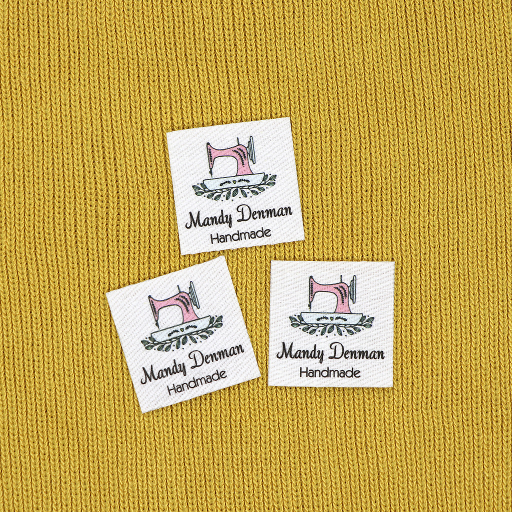 

Custom Iron Labels, Logo or Text, Custom Design, iron on, Organic Cotton Fabric Name Label，Sewing machine (YT182)