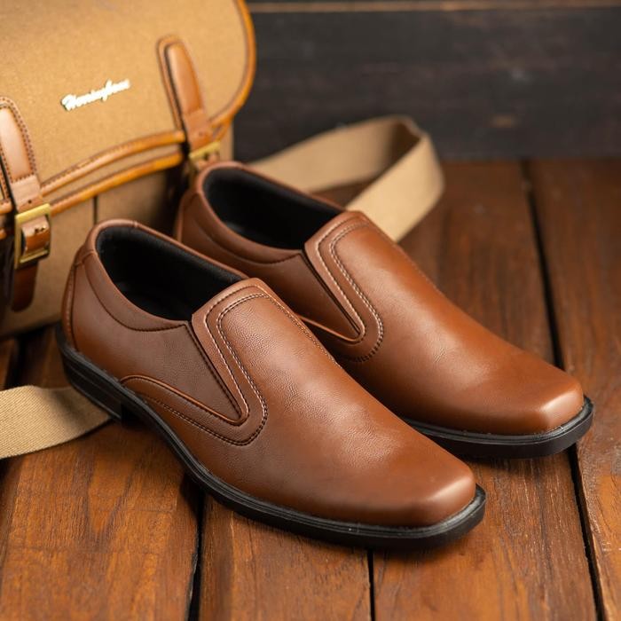 PAULMAY - Sepatu Formal Casual Pria Wina 72 - Brown Pantofel Shoes Kerja Hitam Black Fantofel - Cokl