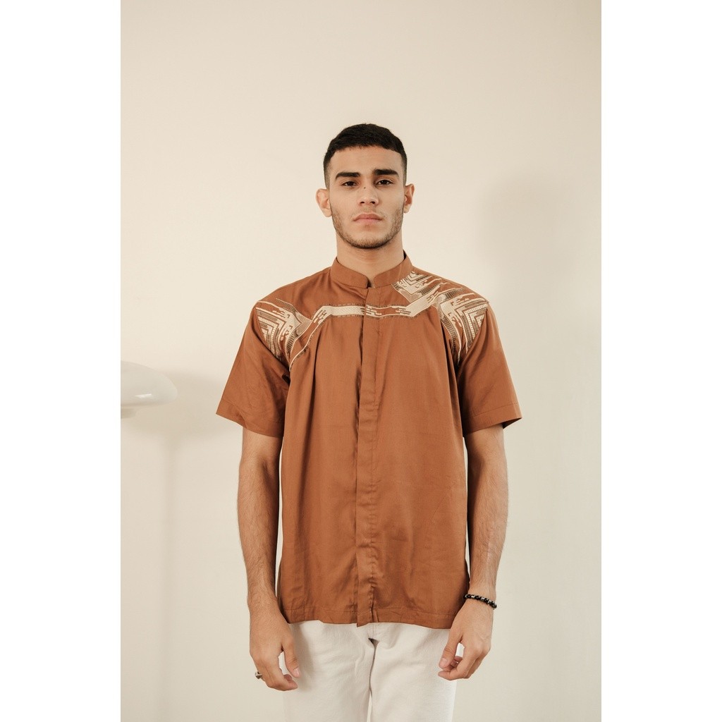 LARUSSO Kemeja Koko Bordir Panjang - Orange Brick