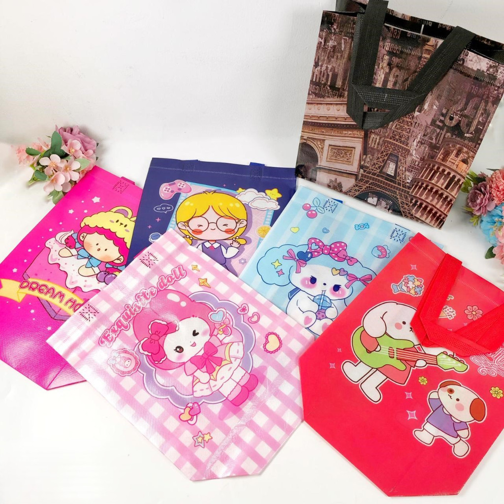 

Cod Goodiebag Motif Kartun Premium Hampers / Goodie Bag / Tas Souvenir Ulang Tahun Anak