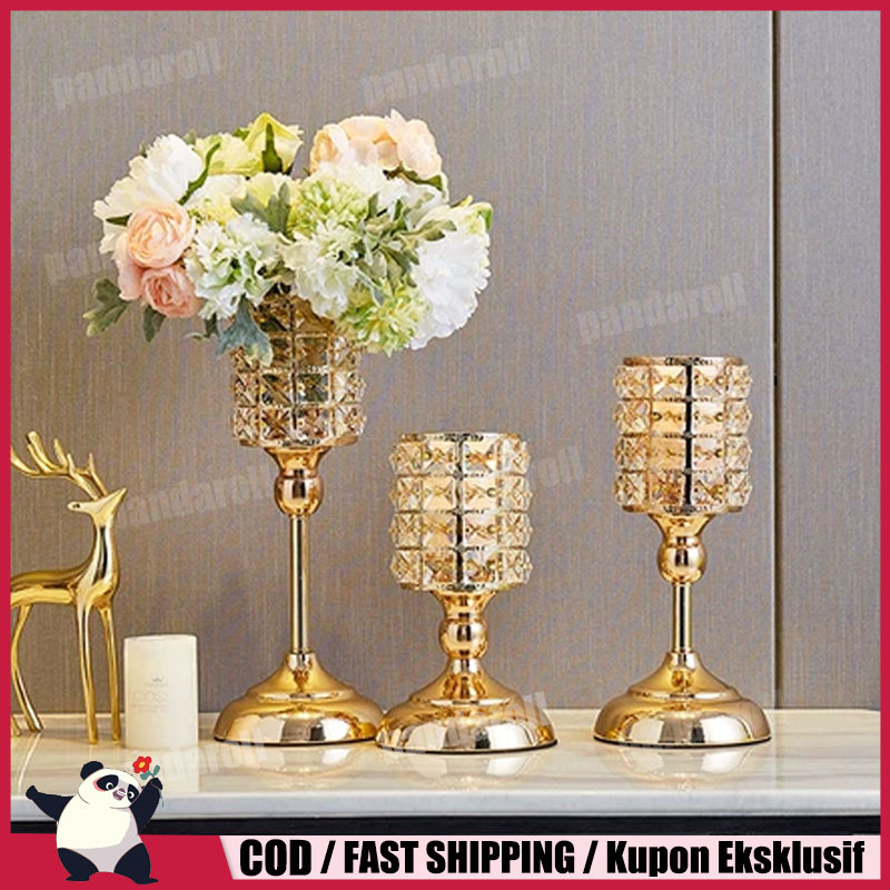 Tempat lilinnya 3 Tinggi Liontin Tempat Lilin Kristal Kristal Emas Tempat Lilin Pernikahan Meja Lili