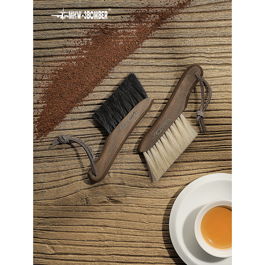 

MHW-3BOMBER Coffee Grinde Machine Cleaning Brush Vintage Solid Wood Brush Professional Home Barista Clean Tool Cafe Accessories