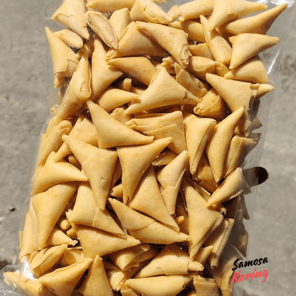 

NEW PROMO samosa abon samosa abon 1kg samosa kering samosa isi ayam