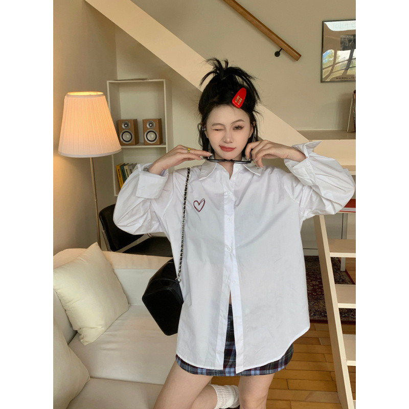 Kemeja Cewek Warna Putih Bordir Love Kasual Style