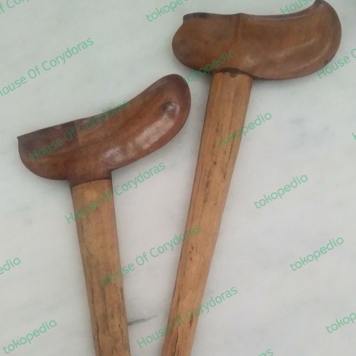 

Dua Warangka Keris Gayaman Yogya Solo bekas tanpa pecah