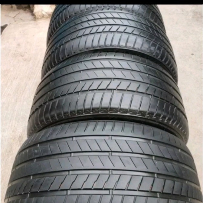 Ban mobil second copotan 305/40 ring20 ban tubeless