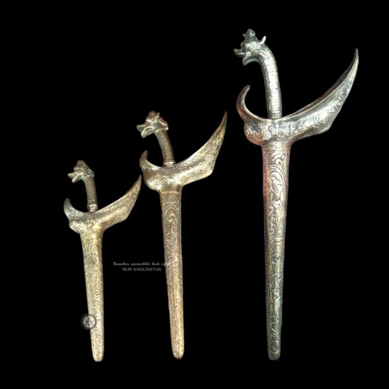 Barang Antik Keris Ladrang Nogo Sosro Full Kuningan Kualitas Terbaik.
