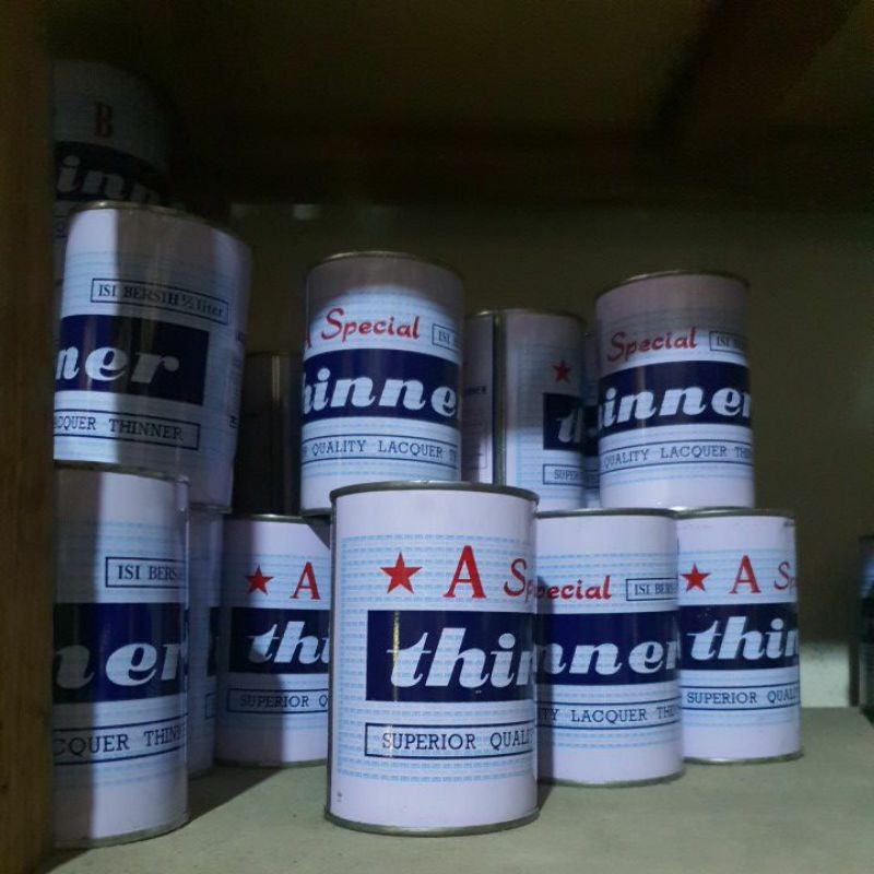 

THINNER THINER TINER A SPESIAL A☆ & B☆ CAMPURAN CAT MINYAK & POLITUR PLITUR 1/2 liter tunggal djaja
