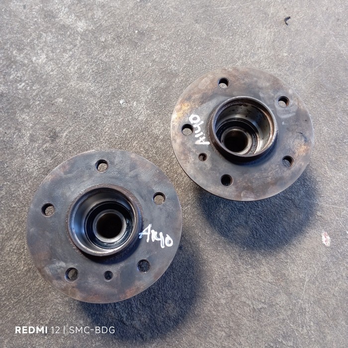 Bearing nap roda belakang mercy A-class A140 copotan