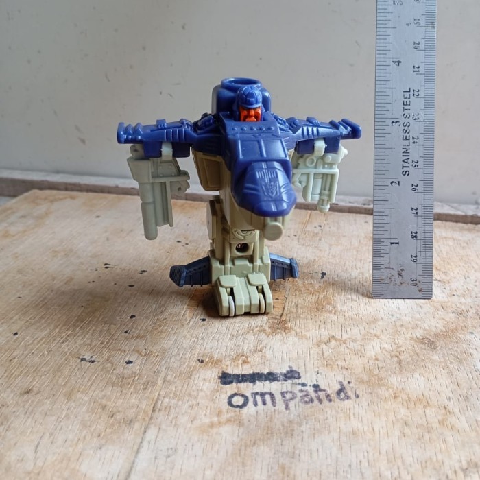 MAINAN robot Transformers McDonald's kode 04