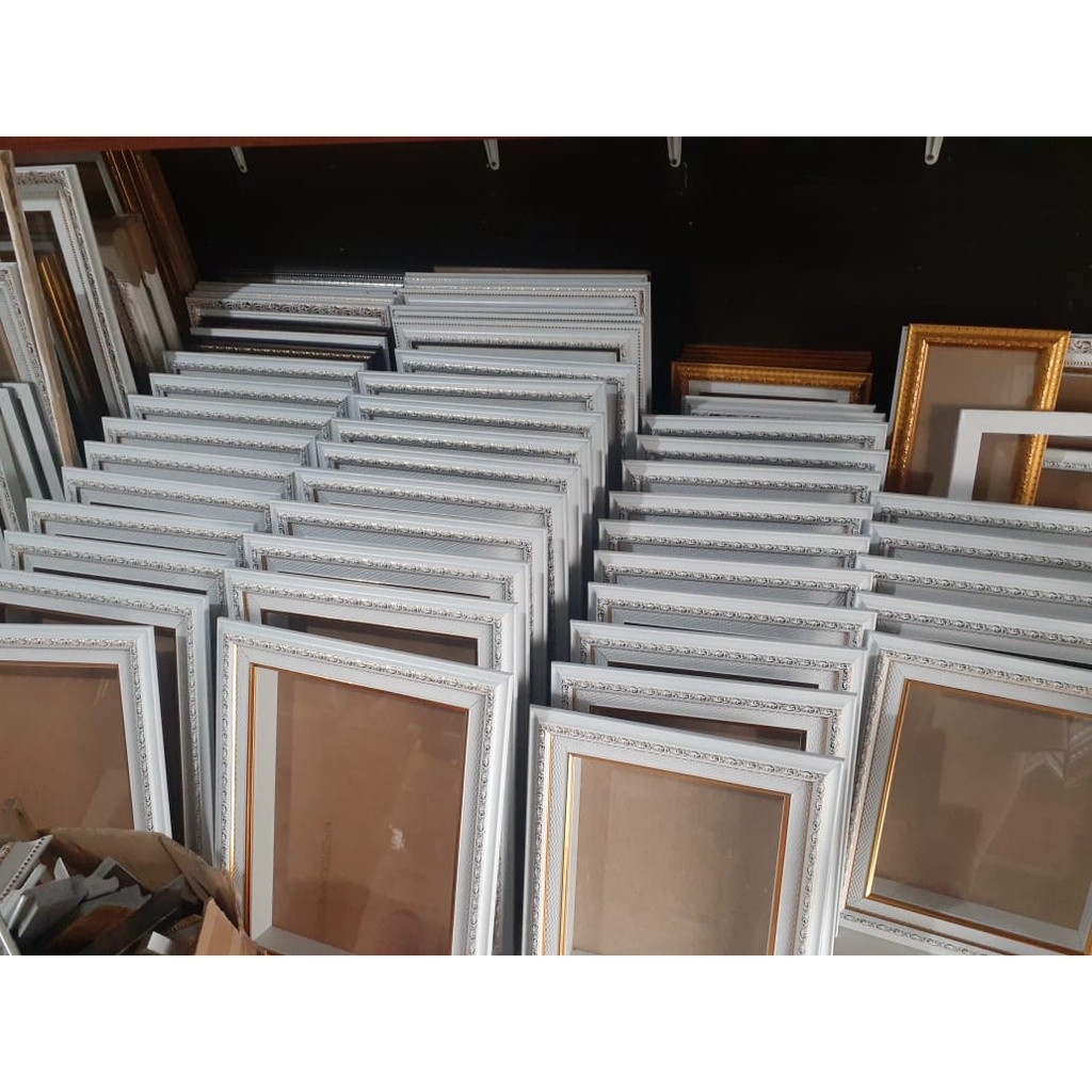 AT Bingkai Mahar Custom Fiber 30x40 Putih Gold