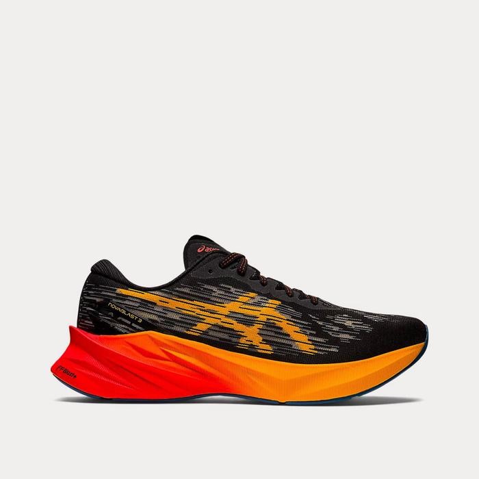 Running ASICS Men Novablast 3 Black Amber Standard 1011B458-001