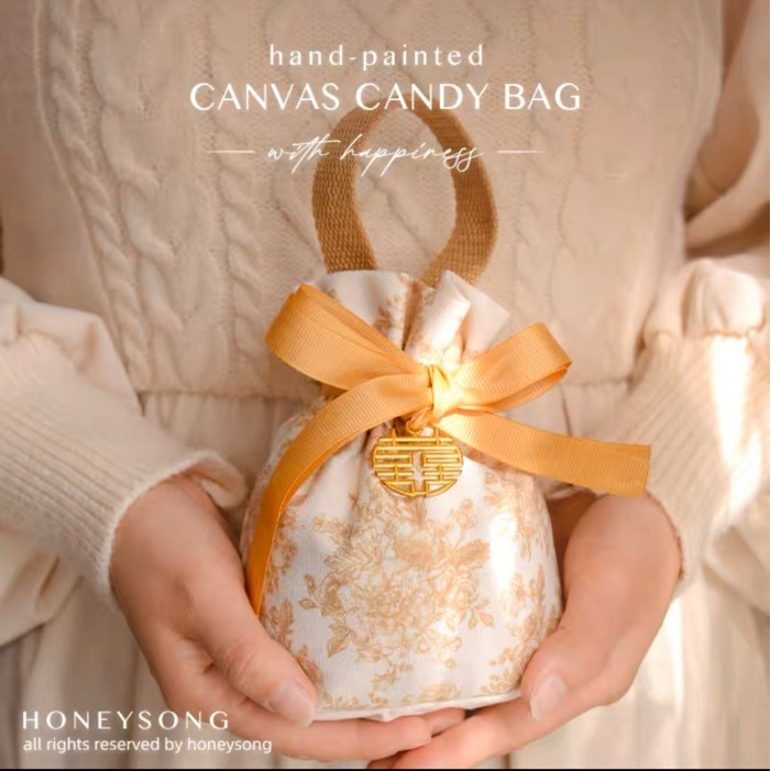 POUCH CANVAS SERUT SOUVENIR WEDDING / HAMPERS POUCH  CANVAS - gold