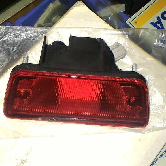 lampu bemper belakang nissan juke xtrail 2014