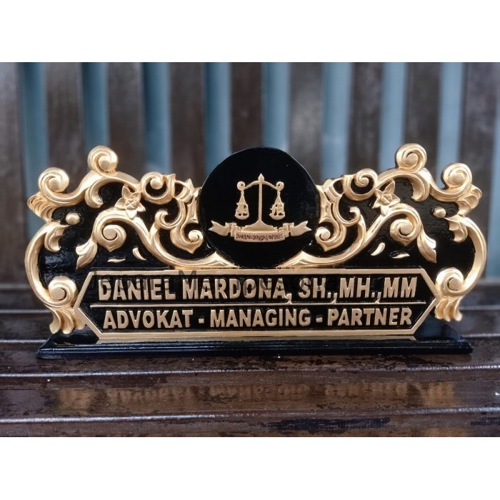 PAPAN NAMA / PAPAN NAMA MEJA UKIR / PAPAN NAMA MEJA KERJA / KAYU JATI