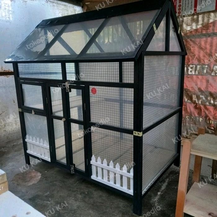 Kandang kelinci outdoor kayu
